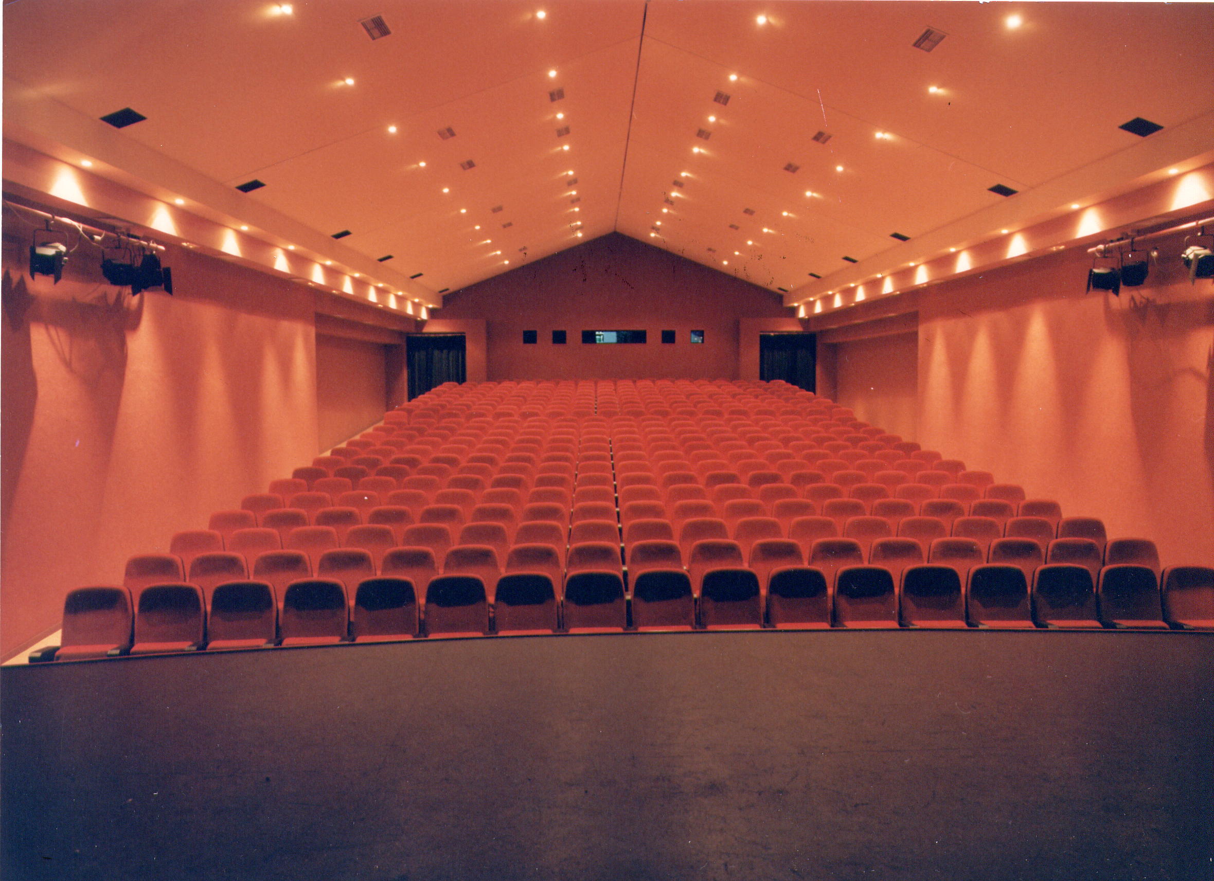 Interior del Teatro cine municipal