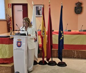 Imagen de la concejala Gloria Durán, durante el acto de homenaje a la Constitución Española.