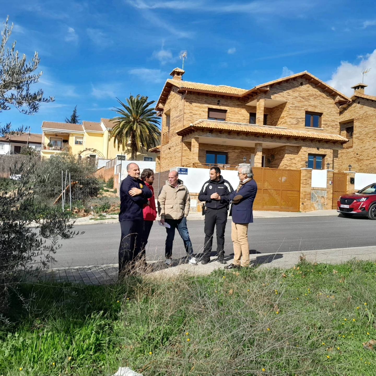 El concejal de Seguridad junto con representantes de la Comunidad de Madrid, visitan una de posibles ubicaciones de la nueva sede.